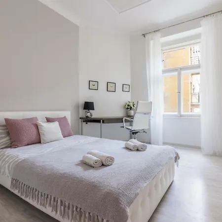 Home Apartment * Prag