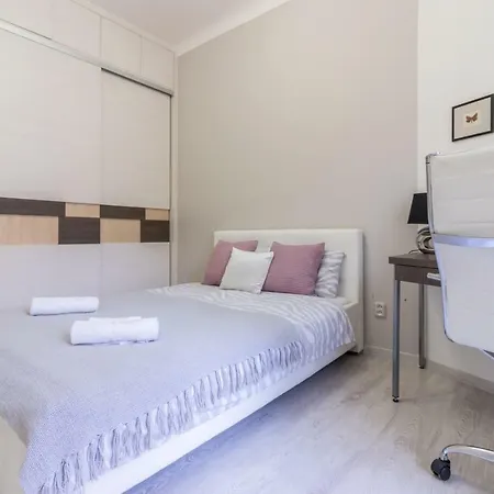 Home Apartment * Praag